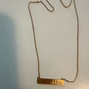 Mrs. Necklace